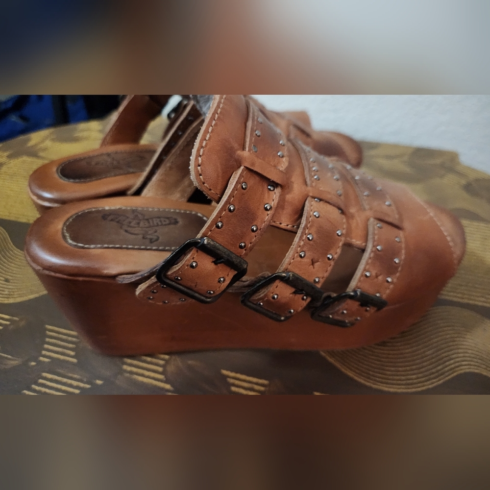Freebird Tan "CONGAC" LANDI Leather PLATFORM WEDGES Size 7